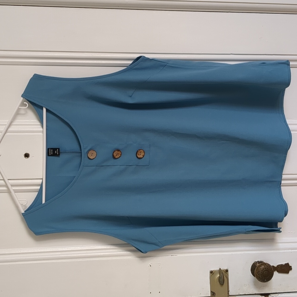 5XL Emory Rose Blue Sleeveless Blouse Tank With Three Statement Buttons